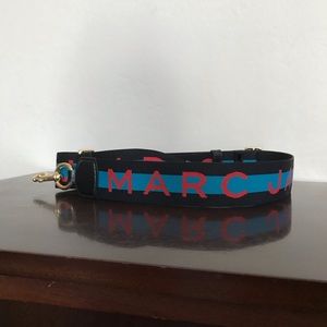 MARK JACOBS .THE OUTLINE LOGO WEBBING STRAP ⭐︎LIKE NEW⭐︎